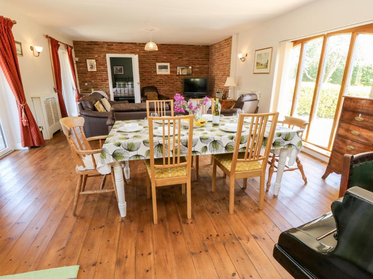 The Coach House Villa Ryde  Exterior photo